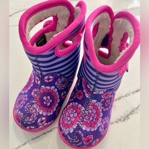 Baby Girl floral BOGS